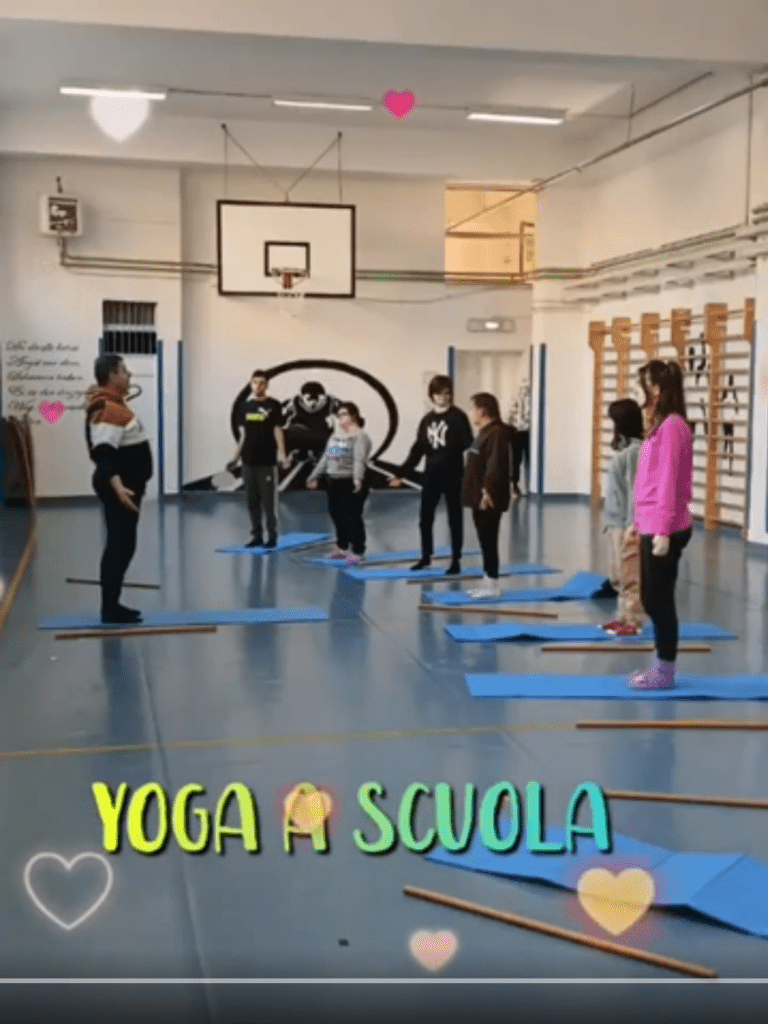 Benessere e armonia con lo yoga a scuola